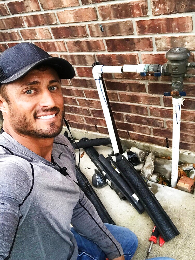 Elite Sprinkler technician on an irrigation repair